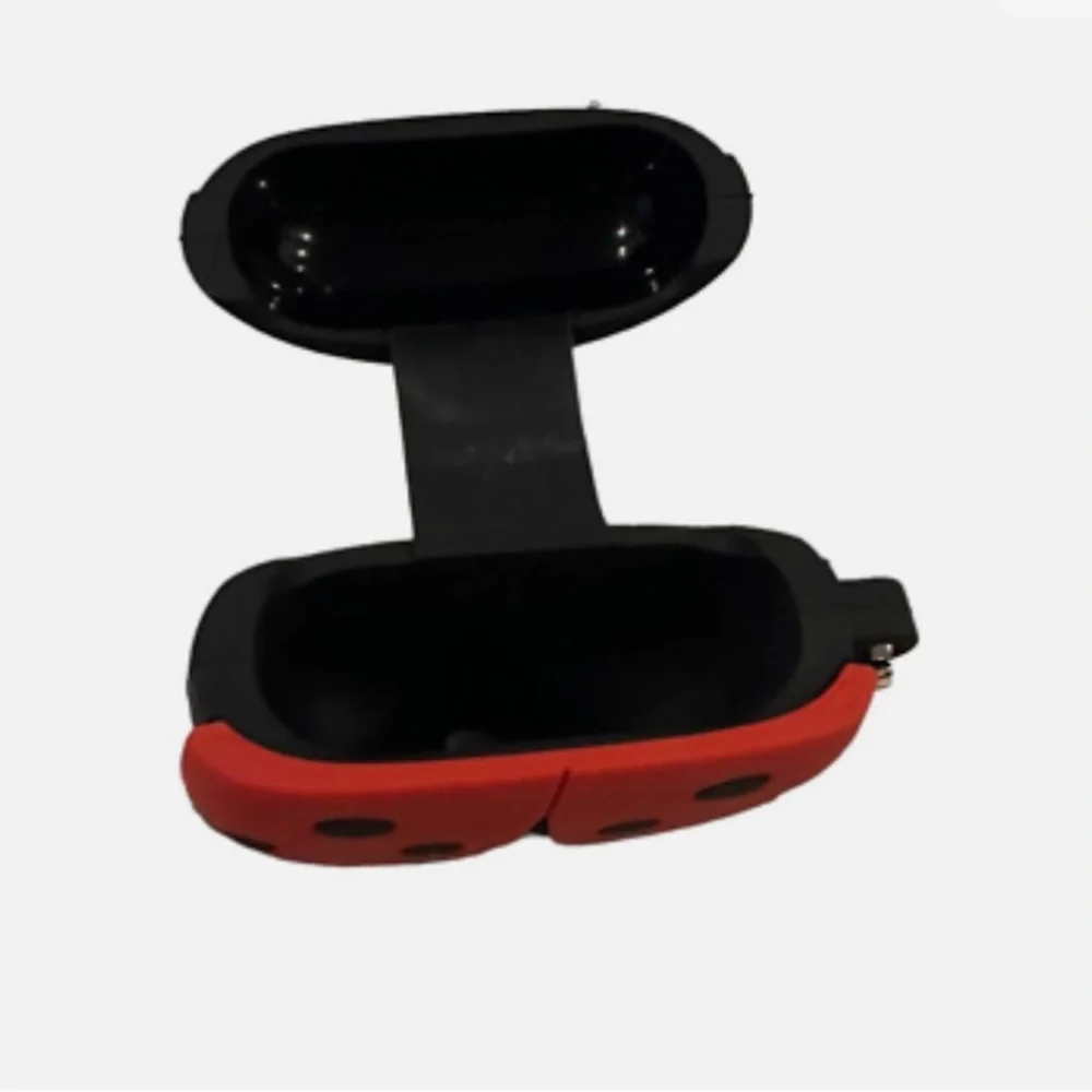 Kate Spade Lady Bug Dottie Silicone Airpods 3rd Generation Case - Picture 3 of 7